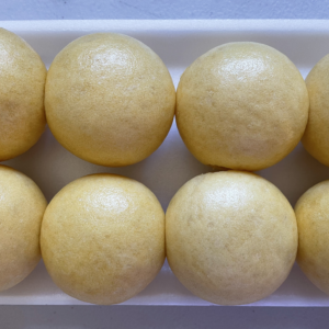 Custard Lava Bun 奶黃流沙包 (8 buns) $13